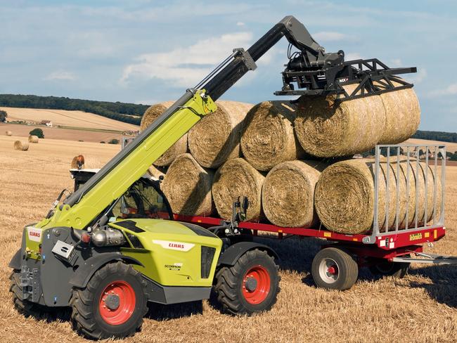 Telehandler bales