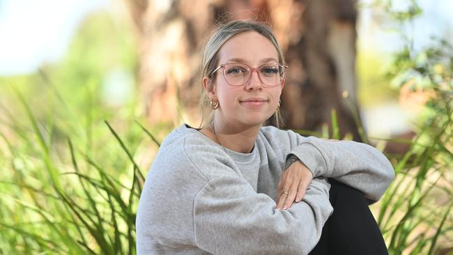 Mum Ashley Evans was told she has an ovarian mass in November 2023 – after she has taken out health insurance. Now they say it was a pre-existing condition and won’t pay for her surgery. Picture: Keryn Stevens