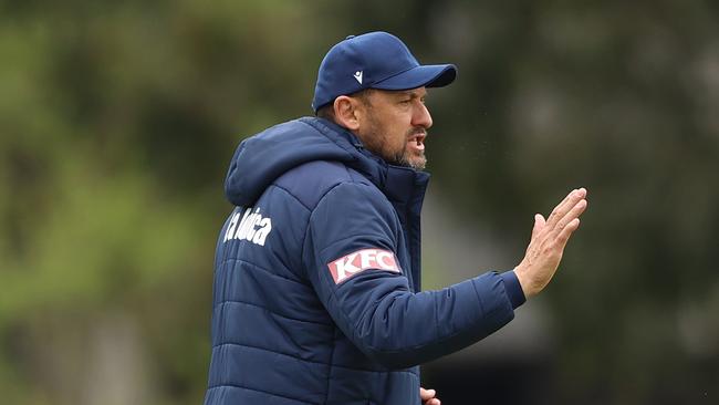 Victory coach Tony Popovic is getting his side ready to meet Perth Glory. Picture: Robert Cianflone/Getty Images