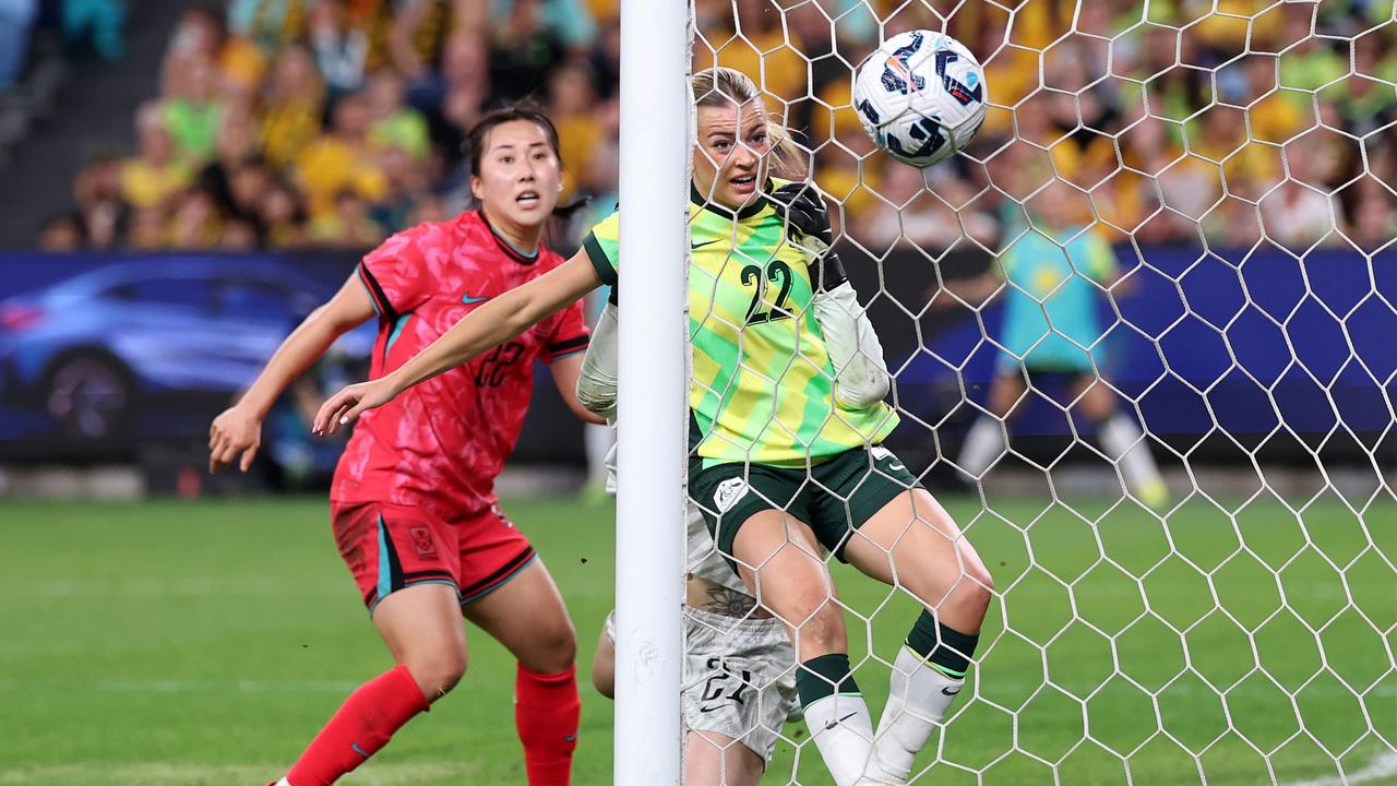 Charlotte Grant watches on as Lim Seon-joo’s header finds the net. (Photo by Cameron Spencer/Getty Images)