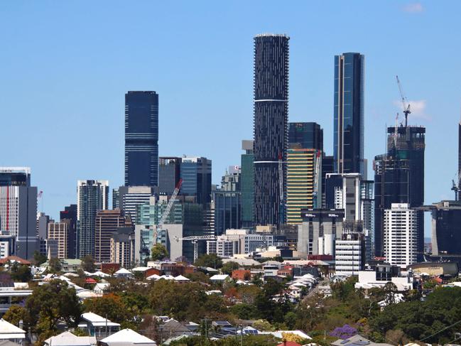 General view of the Brisbane skyline from Enoggera Terrace Paddington Tuesday 10th October 2023 Picture David Clark