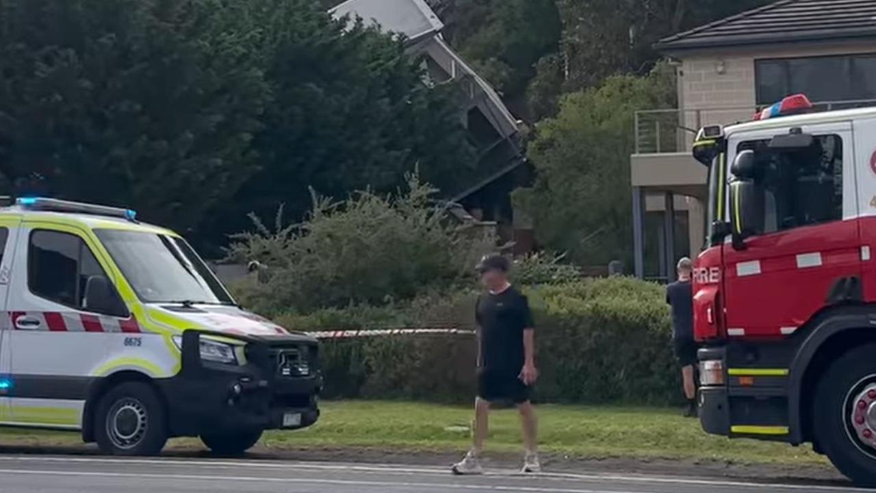 Beachside home crashes down hill on Mornington Peninsula