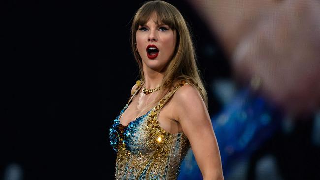 US singer and songwriter Taylor Swift performs on stage at the Groupama Stadium as part of The Eras Tour, in Decines-Charpieu, eastern France, on June 2, 2024. (Photo by JEFF PACHOUD / AFP) / -- IMAGE RESTRICTED TO EDITORIAL USE - STRICTLY NO COMMERCIAL USE --