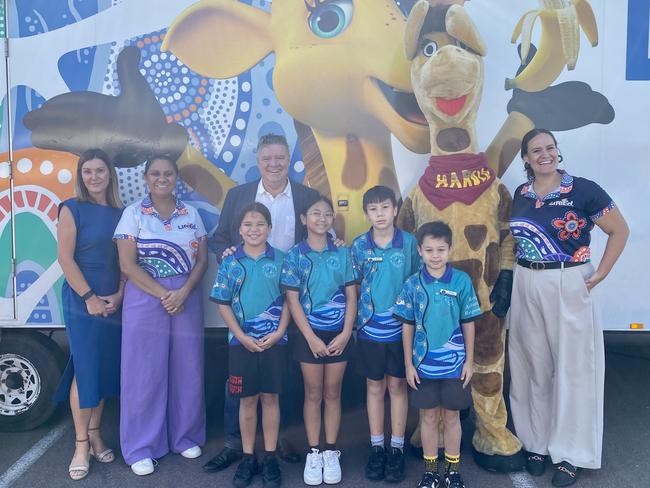 Life Education educator Cissy Johns works with Gray Primary School students using the new Healthy Harold resources, developed to be culturally safe for Aboriginal students.