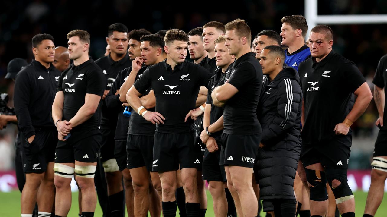 LONDON, ENGLAND - AUGUST 25: Beauden Barrett of New Zealand looks dejected following the team's defeat following the Summer International match between New Zealand All Blacks v South Africa at Twickenham Stadium on August 25, 2023 in London, England. (Photo by Julian Finney/Getty Images)