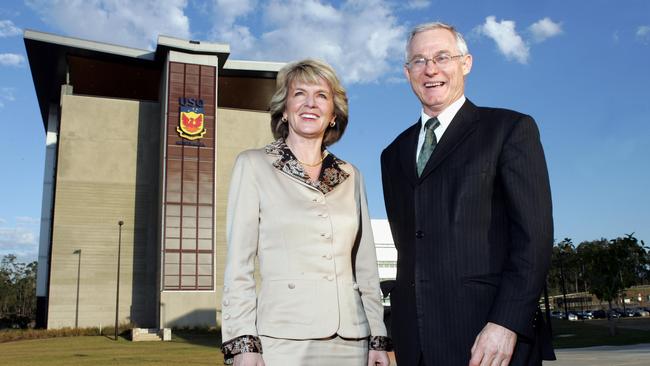 Vice Chancellor Professor Bill Lovegrove shows then-Minister for Education, Science and Training Julie Bishop around the new UniSQ Springfield campus in 2006.