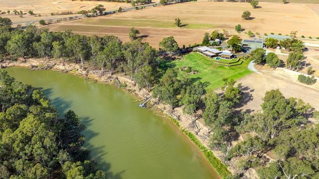 Boora Boora homestead is perched on the edge of the Murray River.