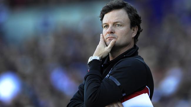 AFL ROUND 15 - Fremantle Dockers v St Kilda Saints, Patersons Stadium, Perth. PICTURED- St Kilda's coach Scott Watters watches on during the second term.