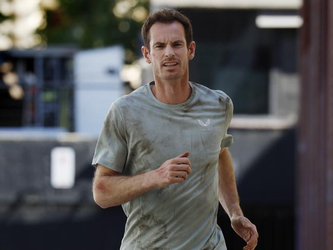 NCA. MELBOURNE, AUSTRALIA. 28th November 2024.  Retired English tennis player Andy Murray in town filming a TV commercial where he is running around Melbourne being chased .      .  Picture: Michael Klein