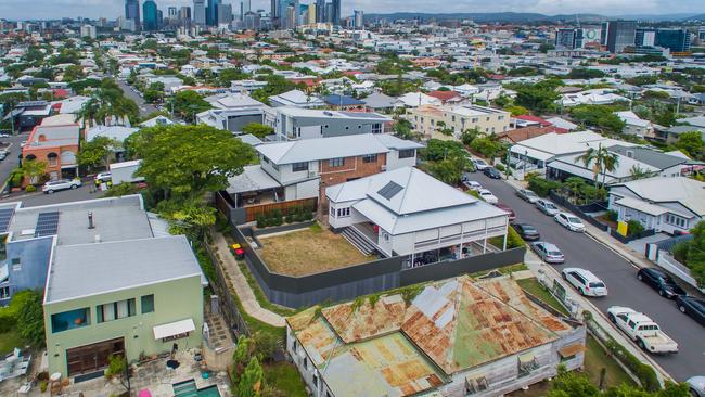 The coach house (foreground) is close to the CBD.