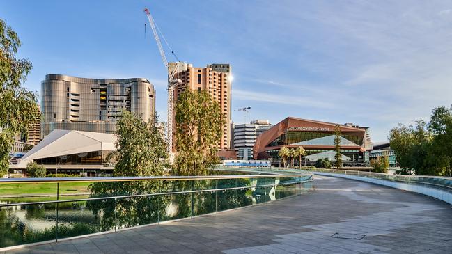 A vacant River Torrens footbridge. Picture: Matt Loxton