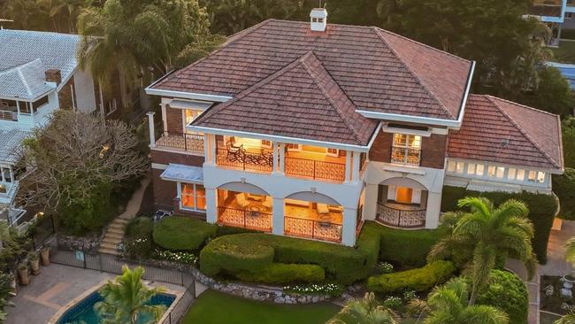 Homes in Ascot have the highest average of outstanding mortgage fees in Queensland. The state average is $297,851, while the average in Ascot is $1.387 million.