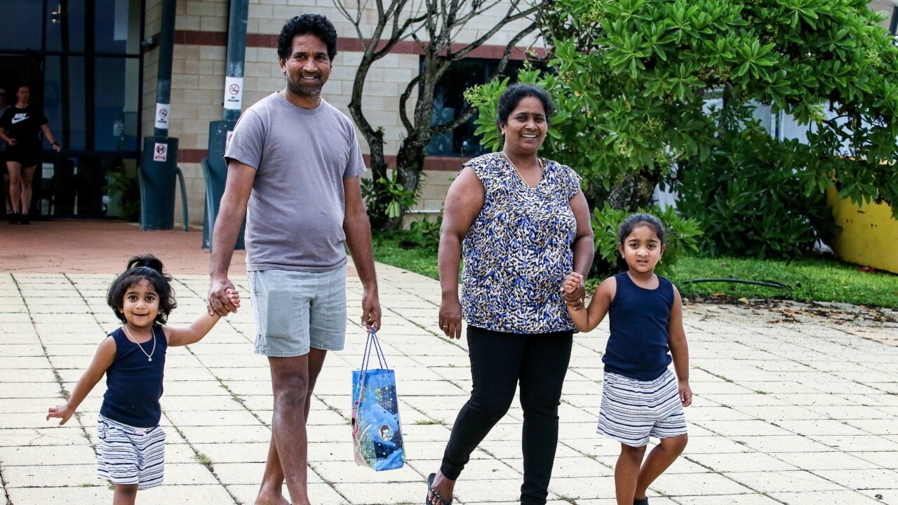 Tamil family returning home to Biloela