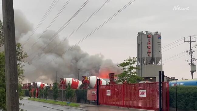 Laverton North factory fire erupts