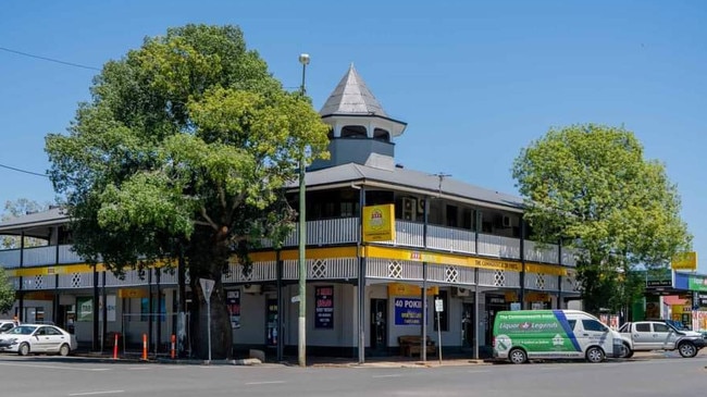 The Commonwealth Hotel at 75 Wyndham St, Roma is owned by the Australian Venue Co.