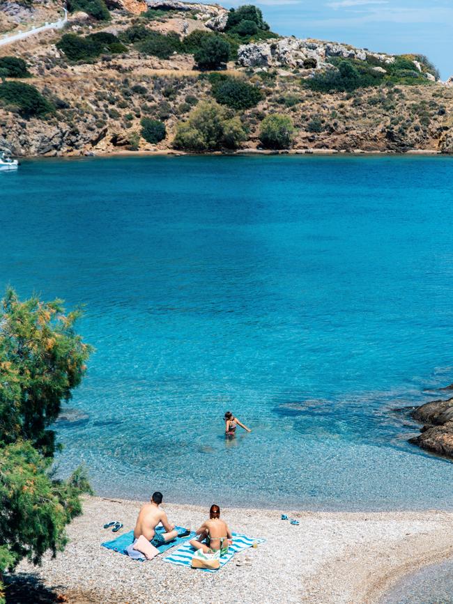 Sunbathing in Leros. Photography: Thomas Gravanis.