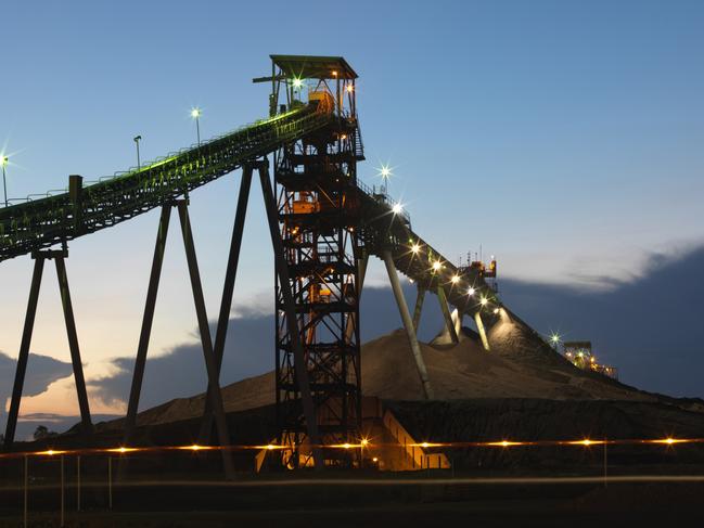 Two mine officials banned from management positions