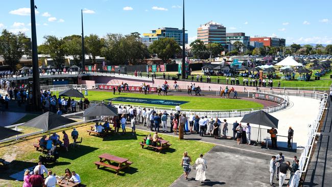 The MRC has announced a landmark $195m sale of land west of Cauflield Racecourse, subject to planning and regulatory approval. Picture: Vince Caligiuri/Getty Images