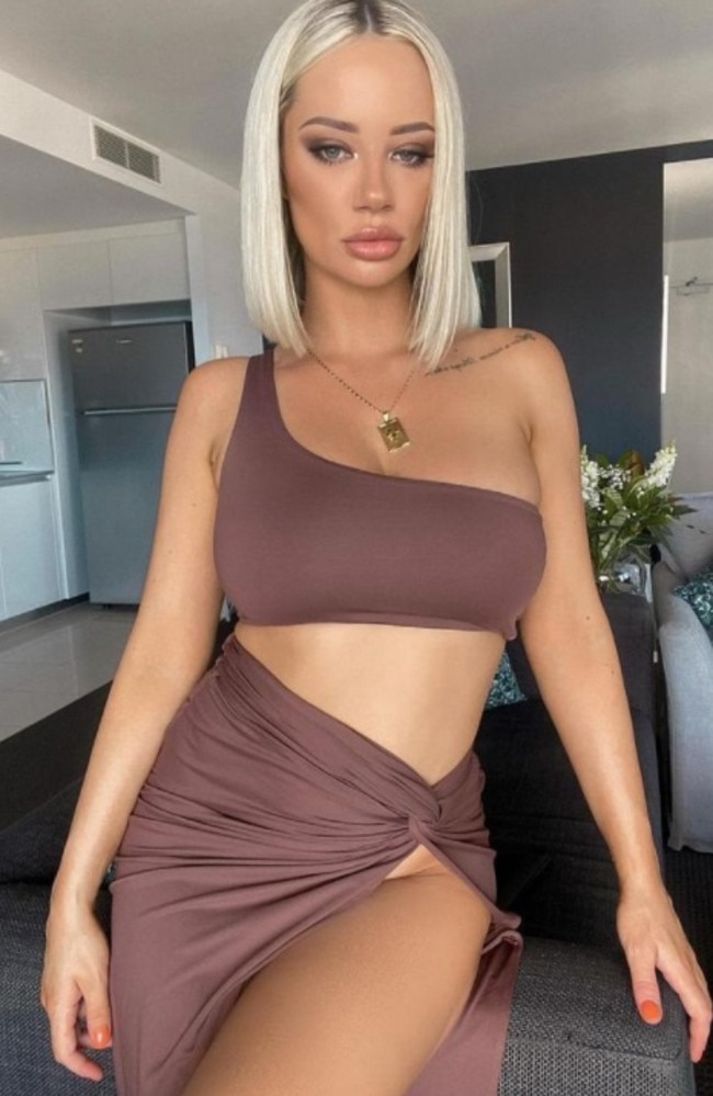 Australian reality contestant turned influencer Jessika Power was seen rocking the revealing ‘hip split’ trend recently. Picture: Instagram/JessikaPower