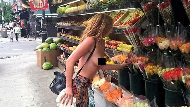 Scout Willis explains her bizarre topless protest through New York City streets | news.com.au — Australia's leading news site