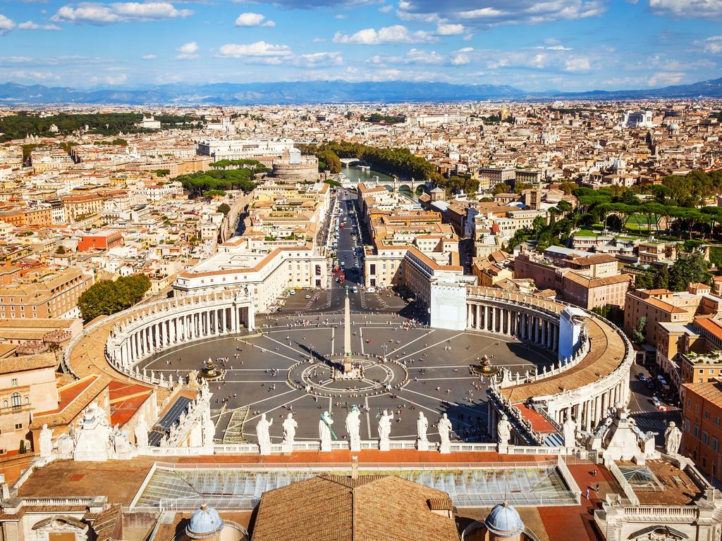 "Rome seen from St. Peter's BasilicaRome, Vatican, Italy"

Escape 15 June 2024
Sat Mag
Photo - iStock