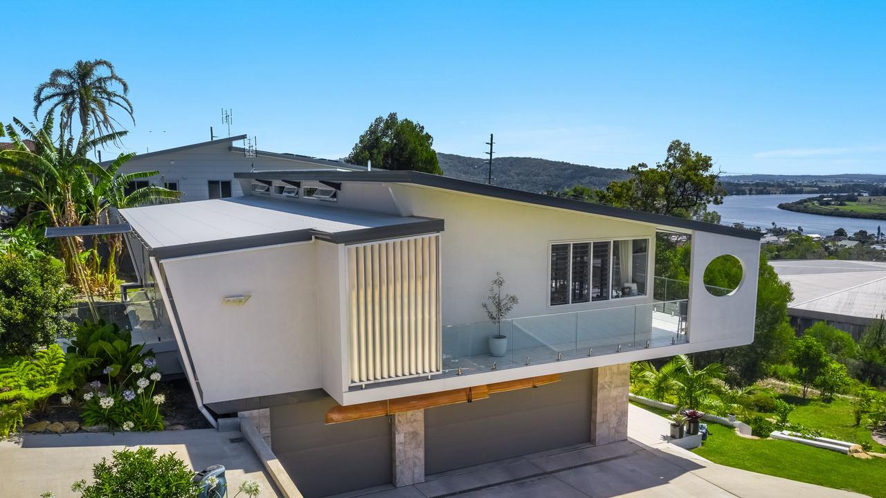 Nautical themed property in Riverwood Terrace Maclean, for sale by Dan Kelly of Ray White Yamba