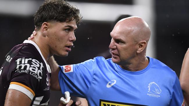 Broncos legend and trainer Allan Langer with Reece Walsh. Picture NRL