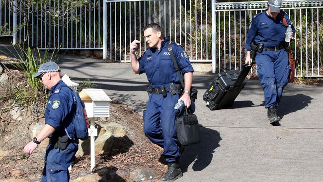 Police at the former home of the Dawson family during their search for Lyn’s remains in 2018. Picture: Hollie Adams