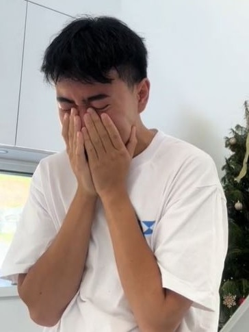 TikTok user Will immediately broke down into tears when seeing his ATAR. Picture: @winnerchickdinnr/TikTok