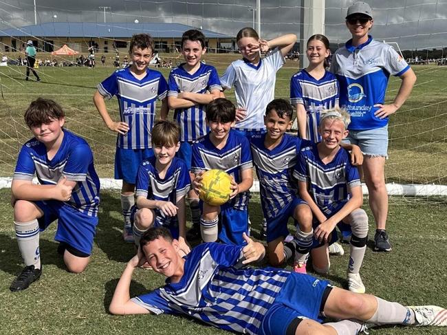 After a fantastic performance on the weekend Dolphins FC earn themselves Junior Team of the Week. William Flanagan, Julian Mitchell, Sophie Farinola, Isla Higgins, Tyler Wallace, Riley West, Cooper Ross, Lachlan Johnson, Harrison Hancock &amp; Cooper Dennien. Coach - Katie Farinola