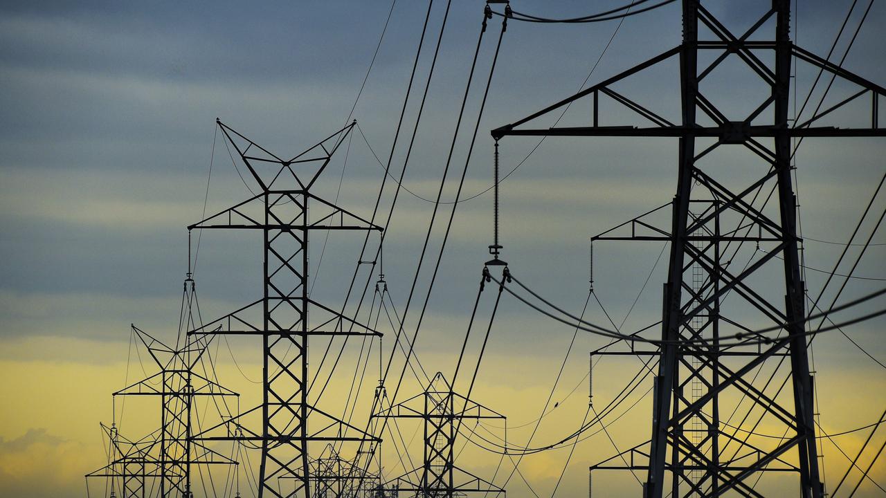 The energy regulator is considering lifting its suspension of the electricity market. Picture: NCA NewsWire / Andrew Henshaw