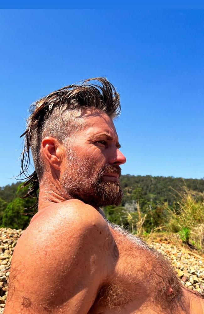 Pete Evans was still sporting a version of this hairstyle when he was seen in Sydney airport this week. Picture: Instagram