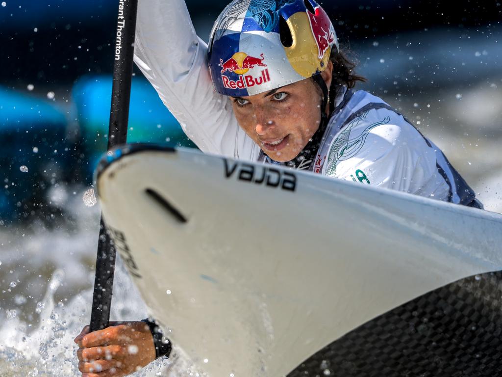 Jess Fox on her way to a record-breaking sweep of World Cup slalom events in Krakow. Photo: Paddle Photography