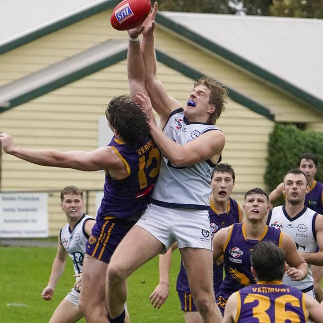 Charlie Muley in the ruck for Berwick. Picture: Valeriu Campan