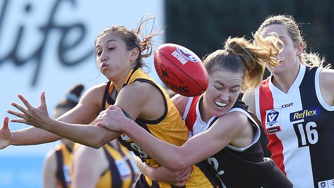 VFLW: Hawthorn v Southern Saints. (L-R) Hawthorn's Rebecca Beeson (8) and Saints Alison Brown (2). Picture: Josie Hayden