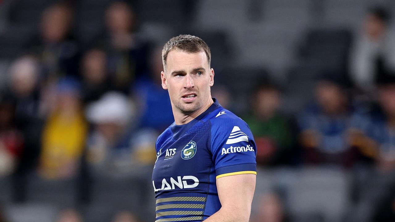 SYDNEY, AUSTRALIA - JULY 04: Clint Gutherson of the Eels warms uduring the round 18 NRL match between Parramatta Eels and South Sydney Rabbitohs at CommBank Stadium, on July 04, 2024, in Sydney, Australia. (Photo by Cameron Spencer/Getty Images)