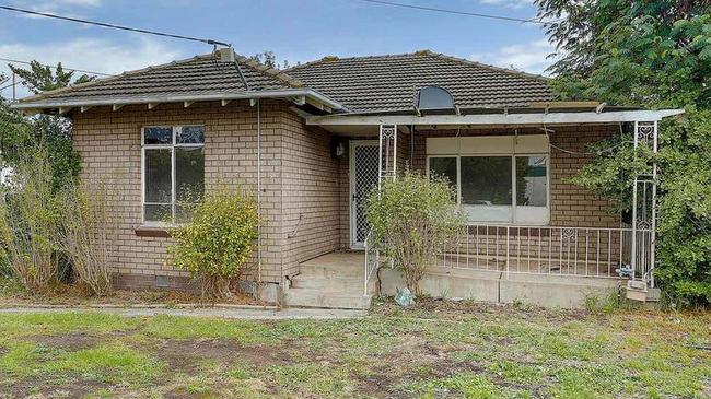 Another three-bedroom house at 3 Avalon Ave, Broadmeadows, is priced at $500,000-$550,000.