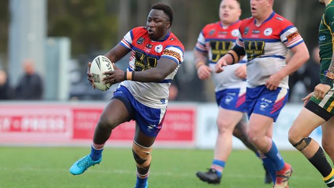 Geoffery Duku for spots an opening for Emu Plains. Picture: Steve Montgomery