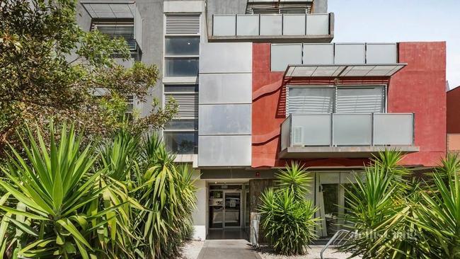 A studio apartment in Archibald Street, Box Hill, was the nation’s cheapest auction listing.