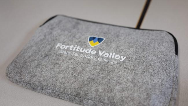 First day at Fortitude Valley State Secondary College. 585 St Paul's Terrace and Brookes St, Fortitude Valley, Brisbane, 28th of January 2020. (AAP Image/Attila Csaszar)