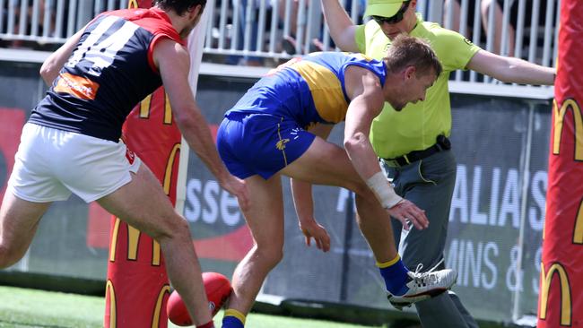 Mark LeCras kicks a freak goal off his heel. Picture: Michael Klein