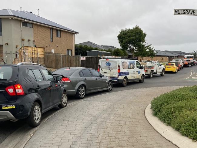 ABC reporter Margaret Paul has revealed a shocking traffic problem in Kalkallo, 50km north of Melbourne. Picture: Twitter/@margaretpaul