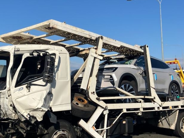 Photo from Queensland Ambulance Service of scene of crash on Gateway Motorway.