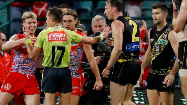 50m drama: AFL hands down verdict, Landsberger slams call