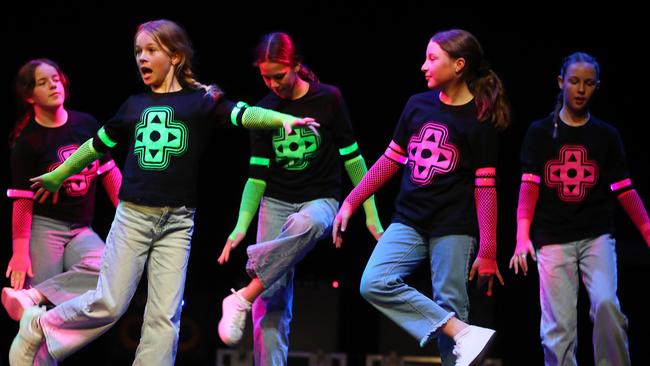 Manifold Height Primary school dancers performing in the Geelong Schools Music and Movement Festival. Picture: Alison Wynd
