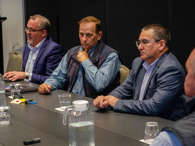 Mayor Tony Williams (centre) PIC: Lachlan Berlin