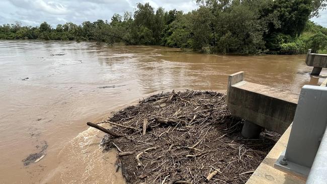 The Bureau of Meteorology has issued a flood warning for the Top End, as monsoonal rains result in waters rising in the Daly River, such as near Nauiyu.