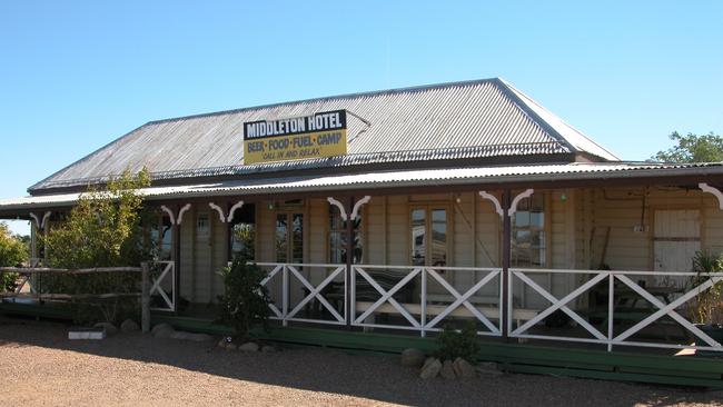 The outback Middleton Hotel.