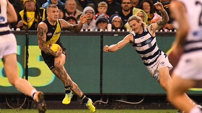 Dusty says see ya later to Cat Tom Stewart in the 2017 Qualifying Final. Picture: AAP