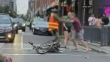 Cyclist with Israel flag attacked in Melbourne